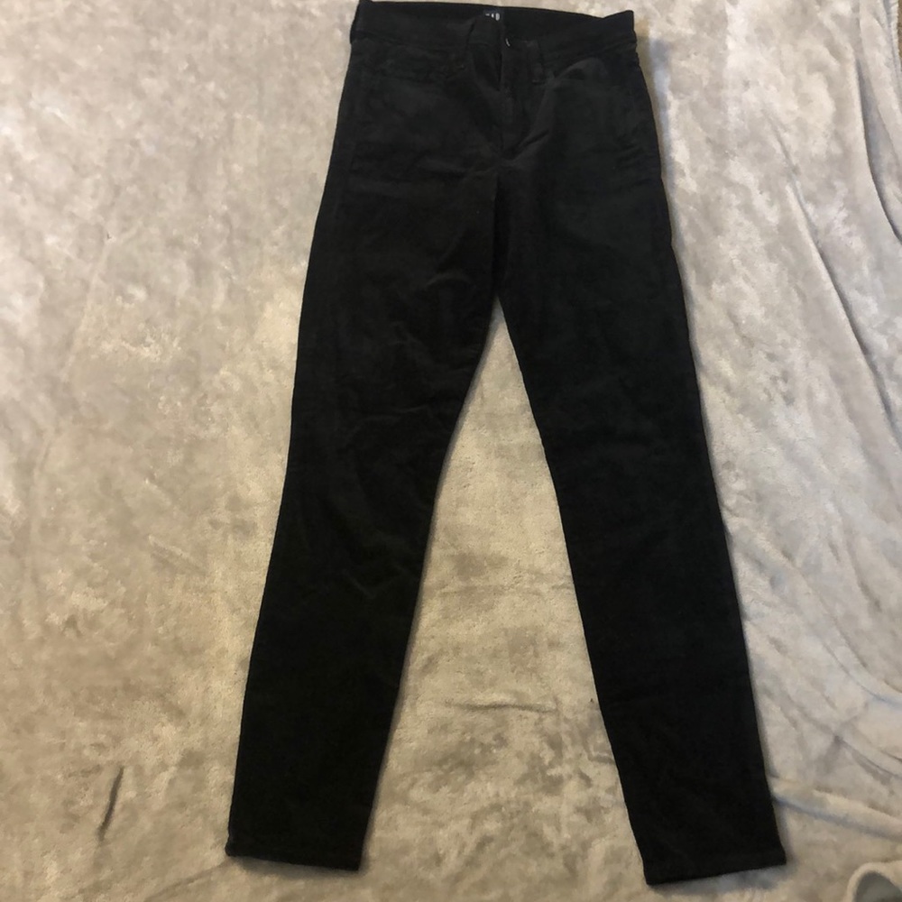 Gap black velvet skinny pants
